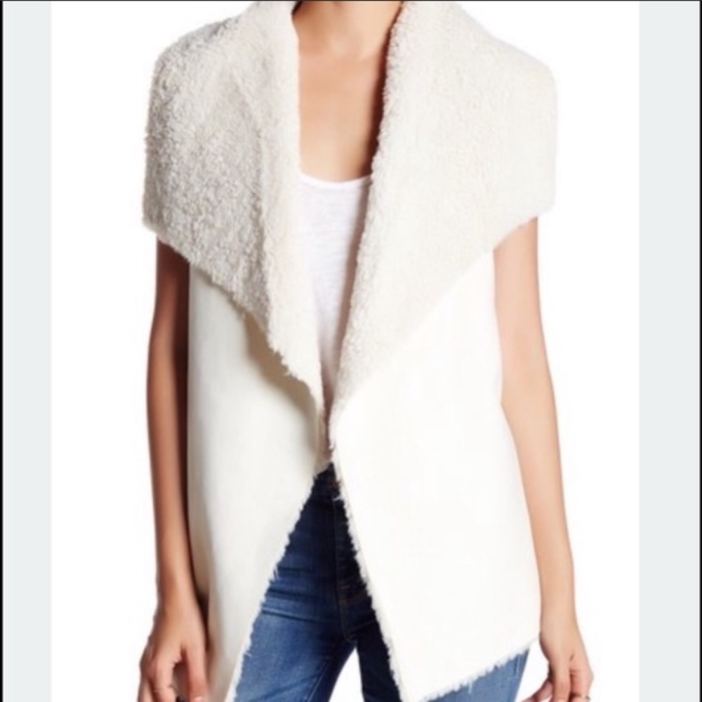 Faux Fur Sleeveless Cardigan
